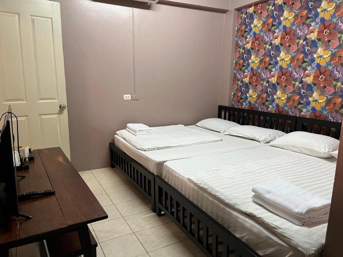 Sodsai Garden Aparthotel Bangkok Exteriör bild